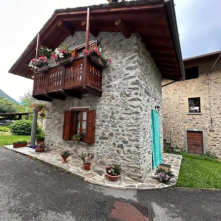 Holiday home Casa Tra Le Nuvole Dazio